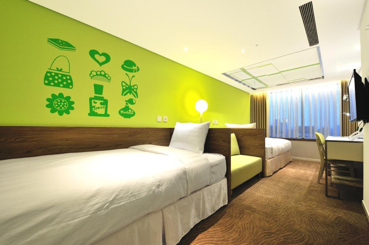 Green World Hotel - Zhonghua Taipei Extérieur photo